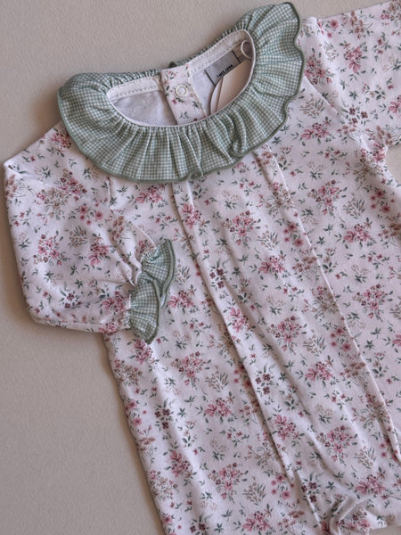 Pijama florecitas con volante
